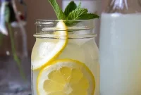Speedy Vodka Lemonade: Solo Serve to Party Pitcher