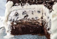 Effortless Gluten-Free Ice Cream Cake Delight